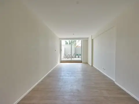 Oficina con balcon y amenities/ BELGRANO