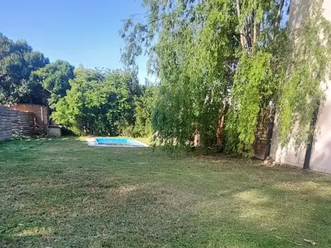 Terreno / Lote en venta en Bosques con pileta