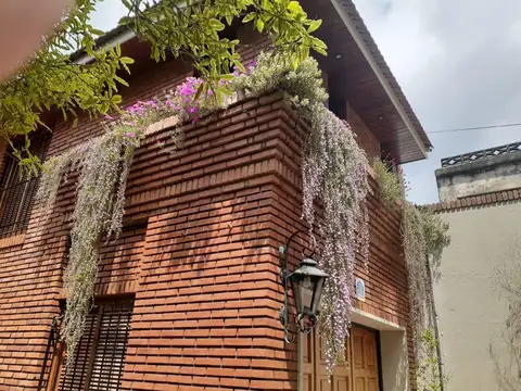 Gral. San Martin  al 800 e/ Las Heras y Larrea