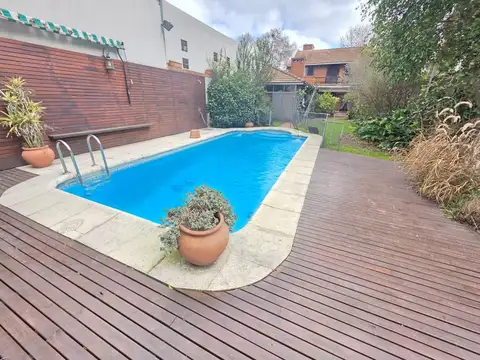 VENTA CASA 4 DORMITORIOS SUITE PISCINA JARDIN 2 QUINCHOS 2 COCHERAS LOMAS DE ZAMORA BANFIELD RESID