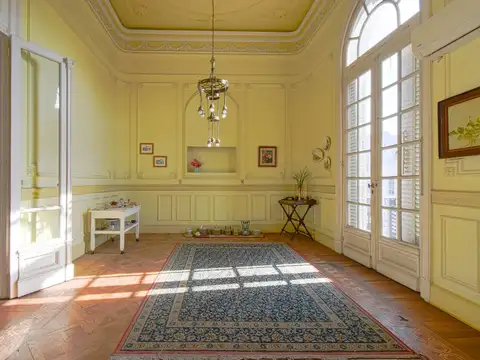 Departamento 8 ambientes con 2 baños