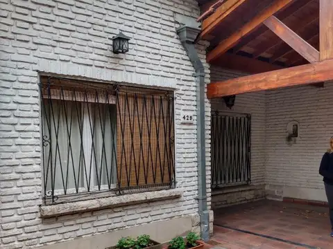 Casa en Venta en Jose Marmol, USD 165.000