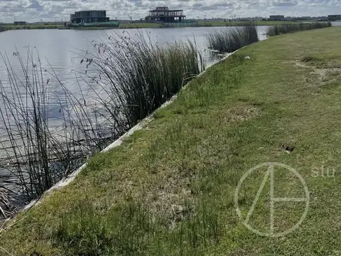 Terreno en Venta 50  mts Fondo