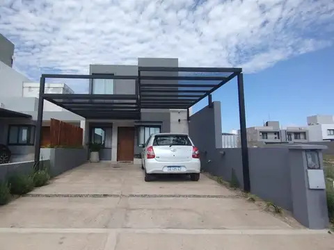 VENTA DUPLEX SOLARES DE MANANTIALES