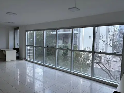Venta Oficina 43m2,Belgrano vidriado kichinet,baño uso exclu