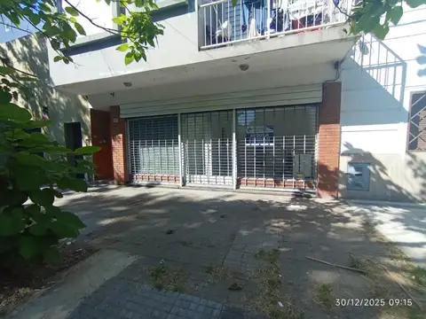 Local de 40 mts2 aprox 3 (67 y 68)