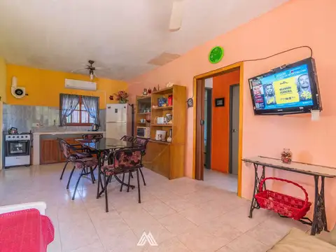 Casa en Alquiler con 1 cochera