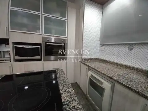 Casa 6 ambientes con 4 baños