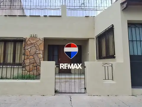 VENTA DE CASA, ZABALA AL 200, 9 habit. MACROCENTRO