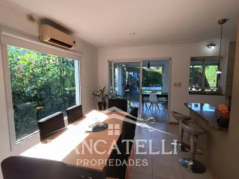 Casa 3 ambientes con 2 baños