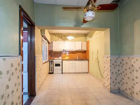 Depto Tipo Casa en Venta 60 años