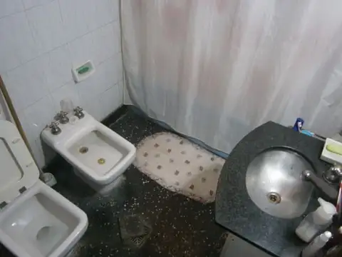 Casa 7 ambientes con 3 baños