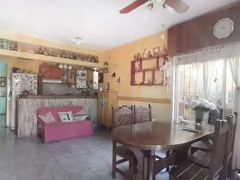 Mariano Perdriel 2200, Piso PB