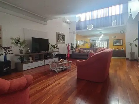 Casa en Venta en Temperley, USD 360.000