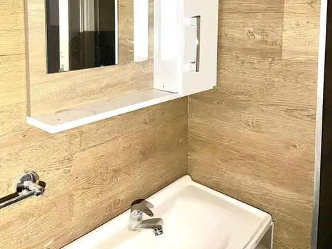 Local en Alquiler 74 años