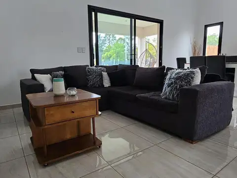 Casa en Venta en Pilar Del Este - Santa Elisa, USD 205.000