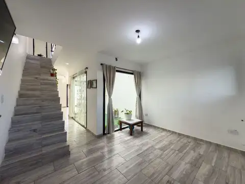 DUPLEX EN VENTA LA PLATA