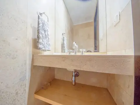 Departamento 4 ambientes con 3 baños