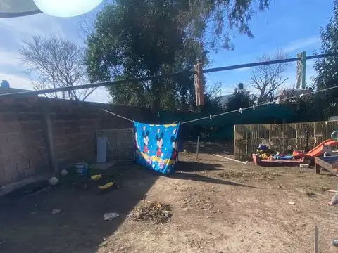 VENTA 2 CASAS A REFAC B. SARMIENTO LUJAN