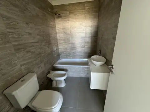 Casa en Venta en Garin, USD 150.000