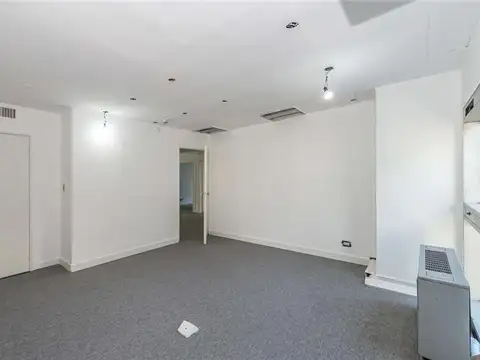 Oficina en Venta con 2 cocheras