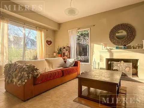 Casa en Alquiler Temporal con 1 cochera