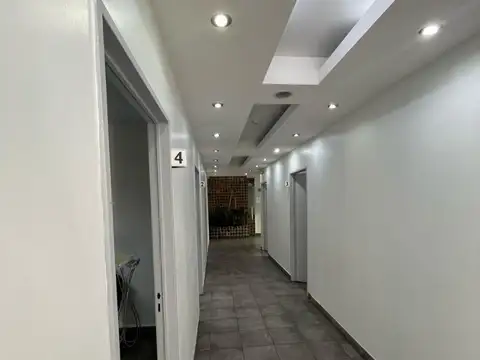 Local en Venta Via Púb.