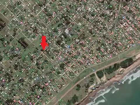 Calle 10 entre 465 y 467