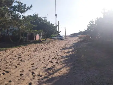 Terreno en Venta 40  mts Fondo