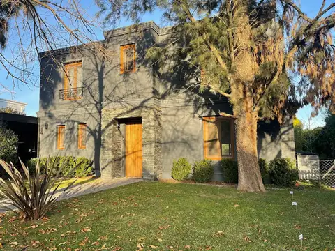 Casa en Venta 8 Ambientes en San Francisco - Pilar