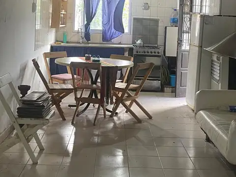 casa dos habitaciones y garage