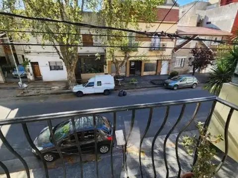 Depto Tipo Casa en Venta de 4 ambientes