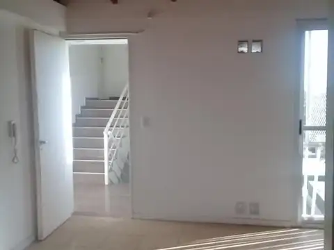 ALQUILER! 1 DORMITORIO ALTO ALBERDI C/BALCON