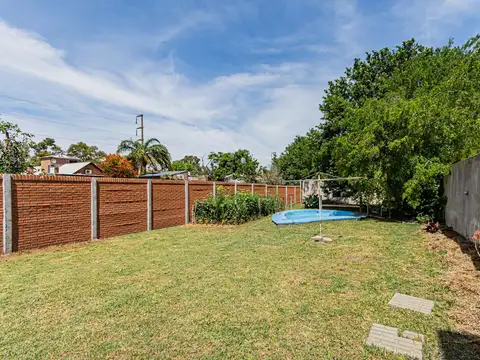 Casa 4 ambientes con 1 baño