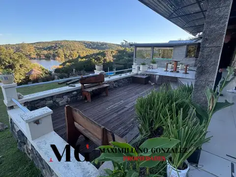 Departamento en Venta en La Falda, USD 380.000