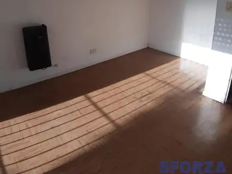 Casa 6 ambientes con 2 baños