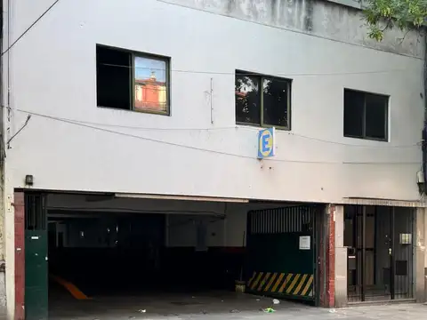 Venta de Garage de 1100m2