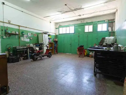 VENTA DEPOSITO EN RAMOS MEJIA 300MTS