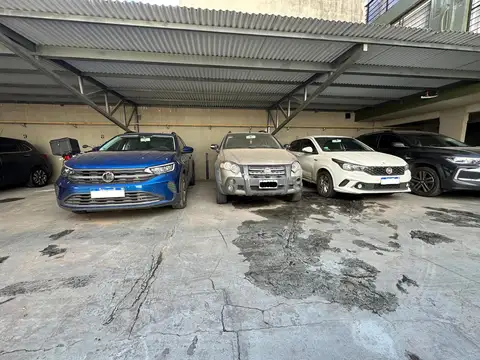 VENTA-COCHERA PLANTA BAJA- BARRIO LOURDES