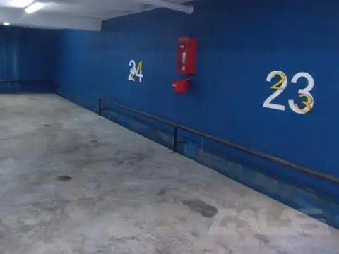 Cochera En Venta En Castelar