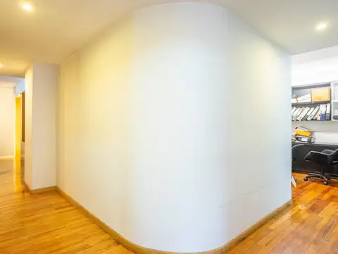 Venta oficina piso exclusivo a metros de oroño con patio y tres cocheras