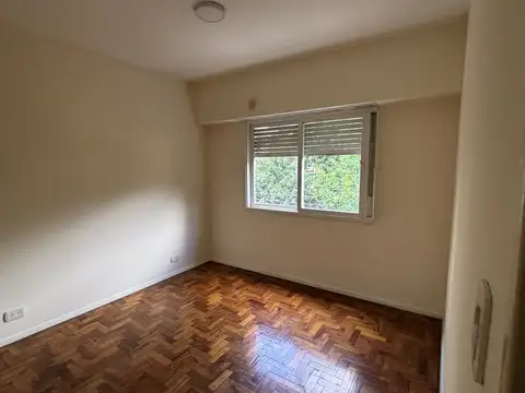 Tres Ambientes con Baño y Toilette en Almagro! Mario Bravo y Peron