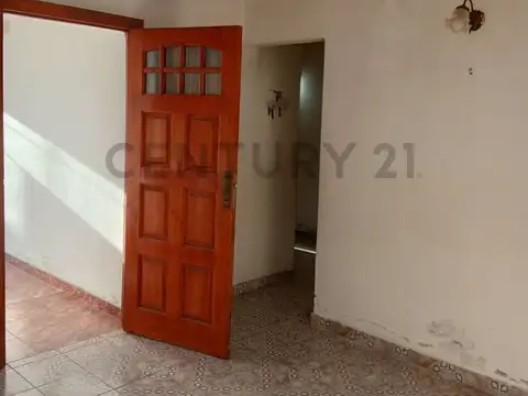 Depto Tipo Casa en Venta en Berazategui, USD 85.000