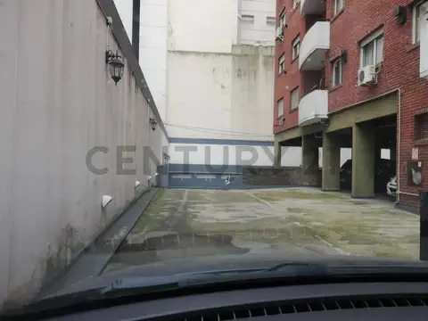Excelente oportunidad cochera en venta en barrio San Nicolás, Capital Federal.