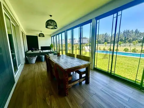 ALQUILER CASA 6 AMBIENTES AMOBLADA CARPINCHOS NORDELTA