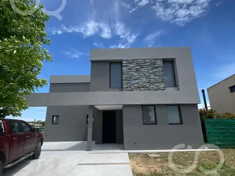 Venta Casa A La Laguna - San Matías (Escobar)