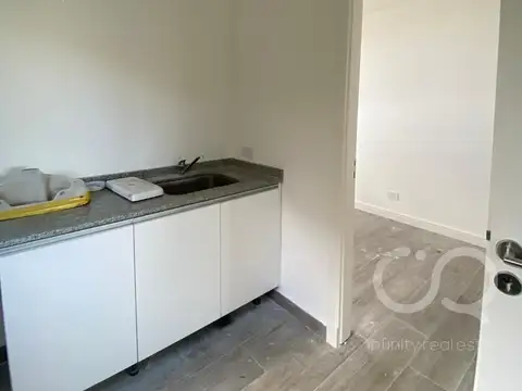 Casa 7 ambientes con 4 baños