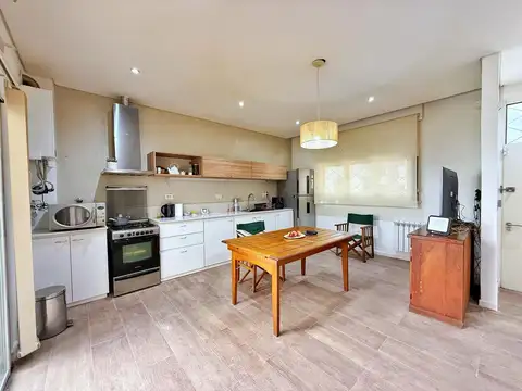 Depto Tipo Casa en Venta con 1 cocheras