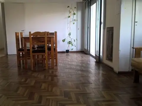 Departamento 4 ambientes con 3 baños