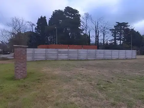 Lotes en venta en Lujan de 300 m2 dueño financia